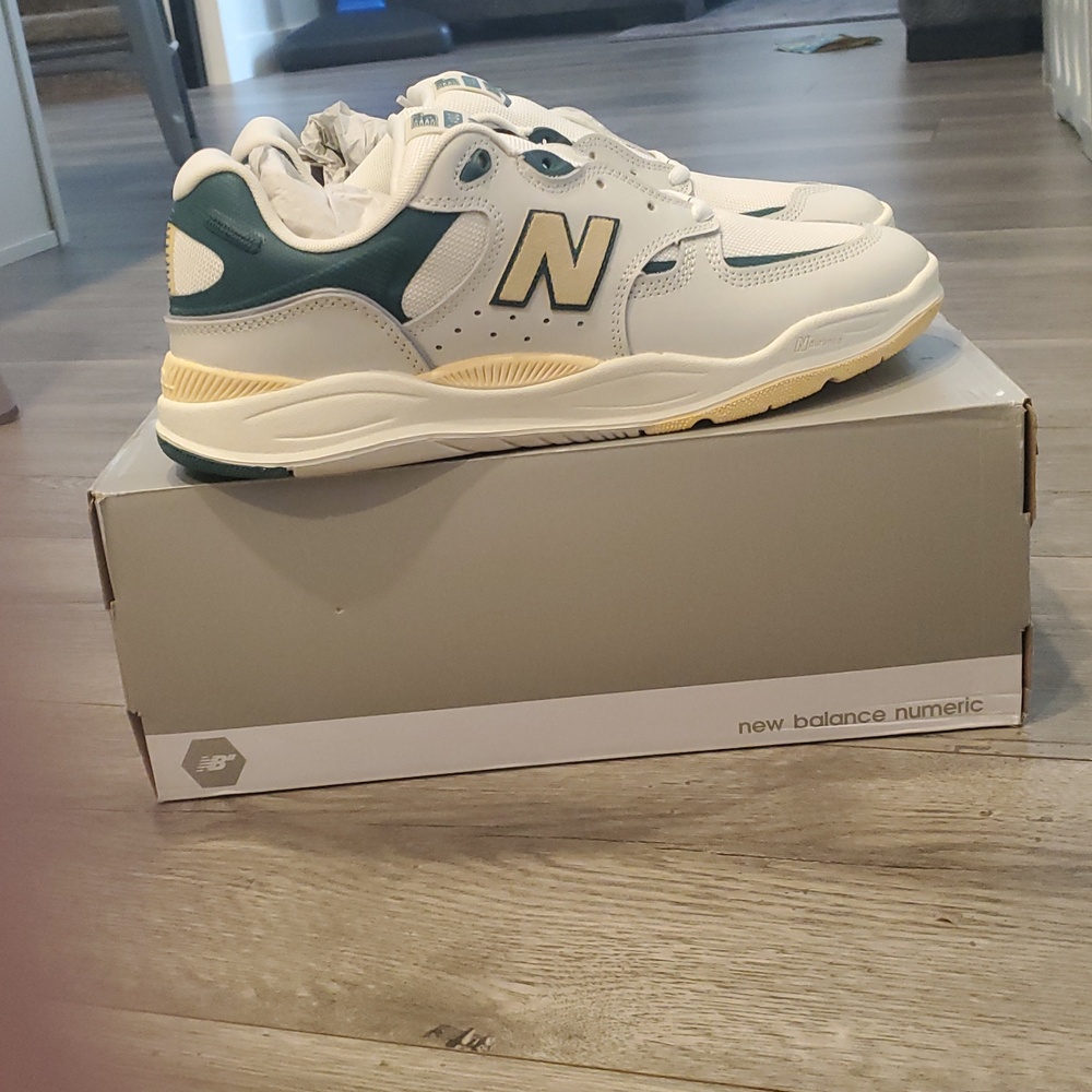 New Balance Numeric Tiago Lemos 1010 Mens Size 11 Skate Shoes NEW - Picture 3 of 5